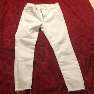 White Old Navy Rockstar super skinny jean